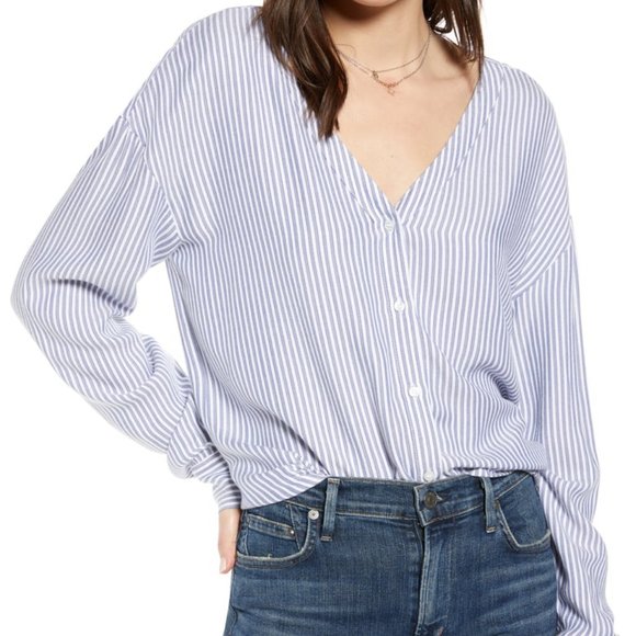 Treasure & Bond Tops - Treasure & Bond Button Down Long Sleeve Top V neck